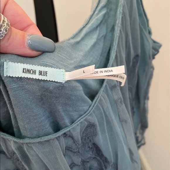 NWOT URBAN OUTFITTERS TANK LARGE - Picture 2 of 4